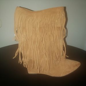 ❤ Beautiful ❤ Tan Fringed Booties Size 11